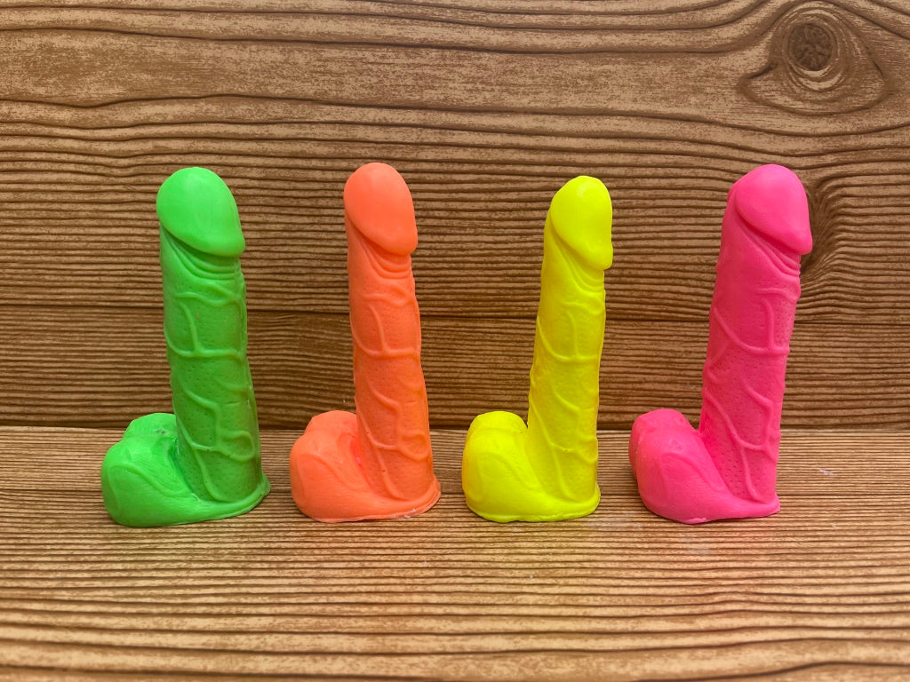 4.5 inch Penis Soap! Perfect for Bachelorette Party - Gag Gift - Dick Gift - Dick Soap - Fun Bachelor Party Favor - Bachelorette Party Favor